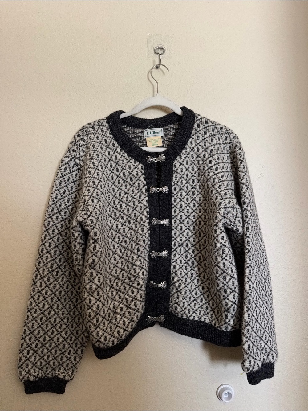 L.L. Bean Fair Isle Snap Wool Cardigan Jacket Size medium womens grey cream